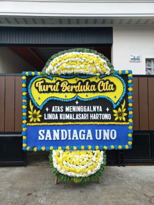 Papan Bunga Duka di Sompak